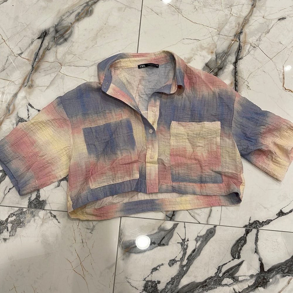 Zara Pastel button down crop top short sleeve extra small